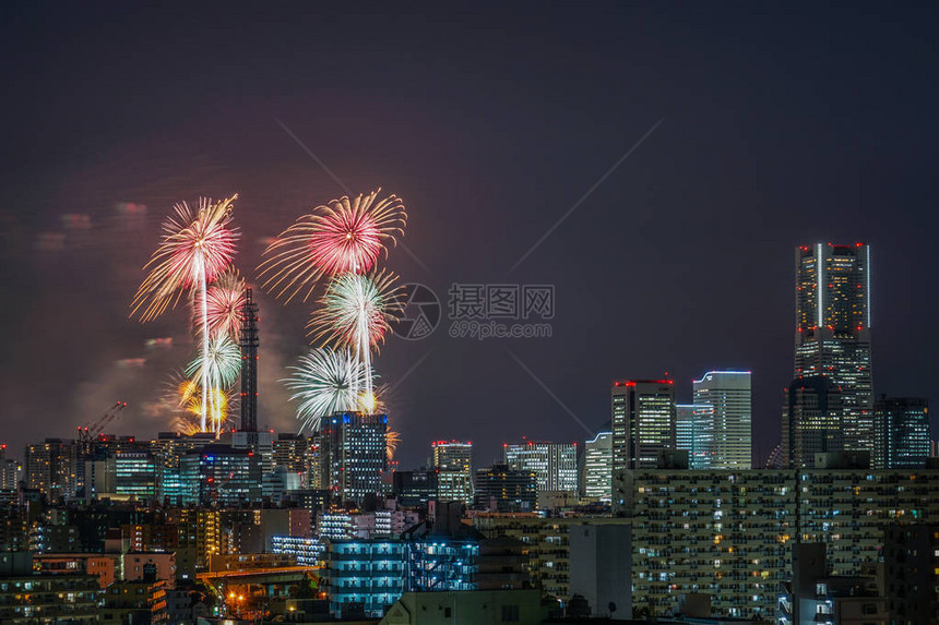 横滨天线和烟火MinatoMir图片