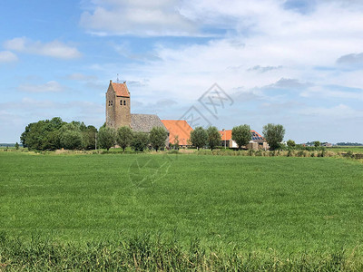 荷兰弗赖斯兰州西希姆的一座教堂Bartholome图片