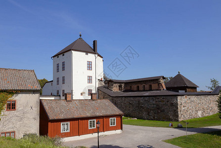 南曼兰瑞典索德曼兰省中世纪尼科平城堡的景象背景