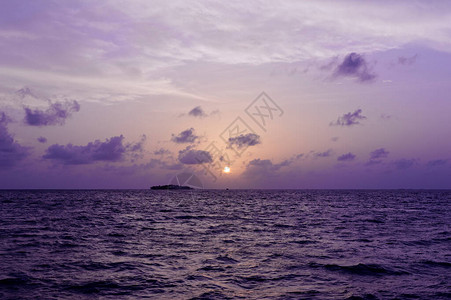 马尔代夫的黄昏日落图片