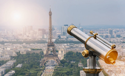 Eiffel塔和望远图片