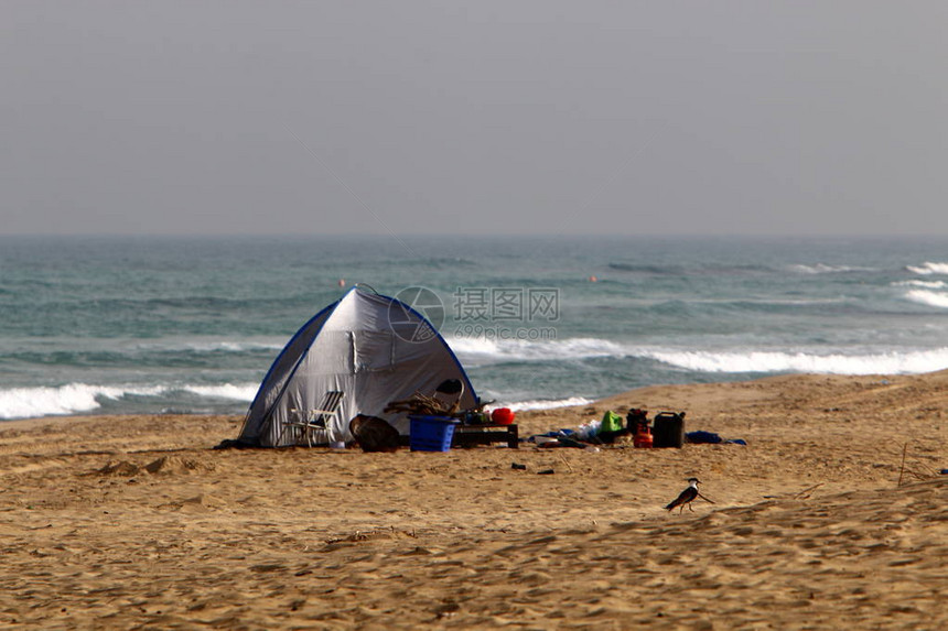 以色列北部地中海沿岸的旅游帐篷图片
