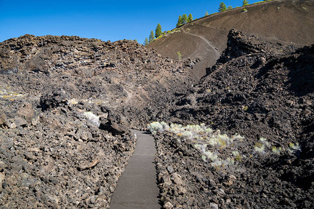 俄勒冈州宾德附近新莓火山纪念碑的莫高清图片