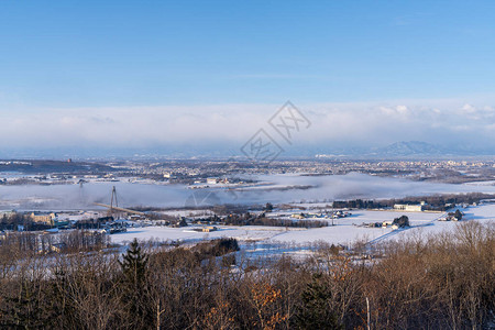 北海道冬天的霜烟背景图片