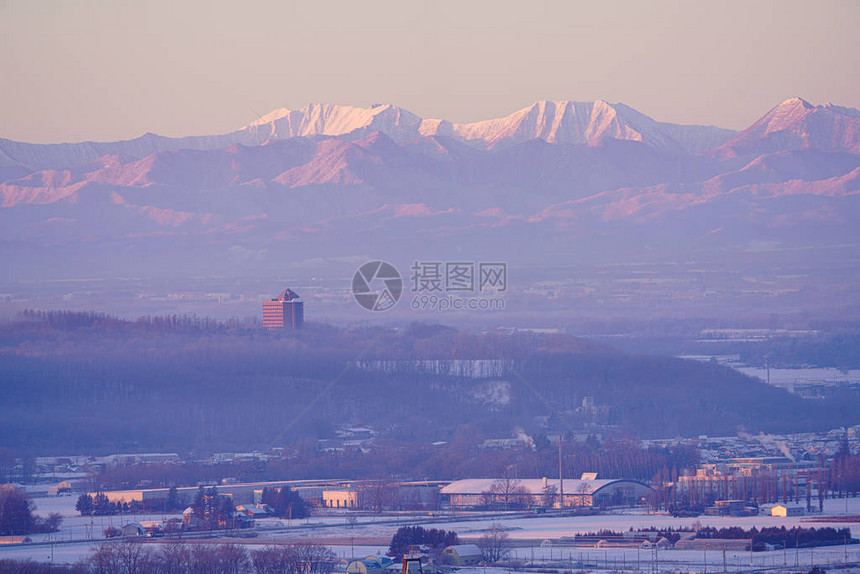 冬季十胜平原的风景图片