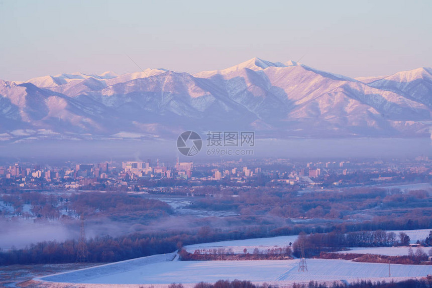 冬季十胜平原的风景图片