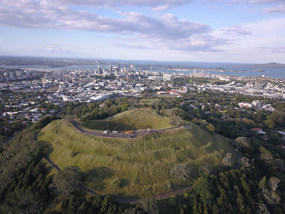 伊甸山的传奇火山位置和奥图片