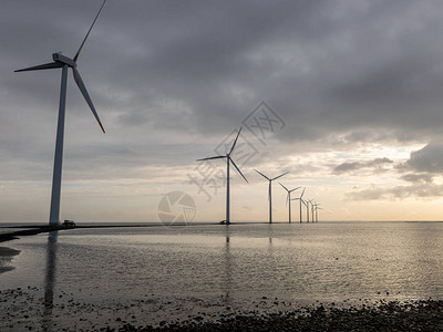 海上风力发电机景观图片