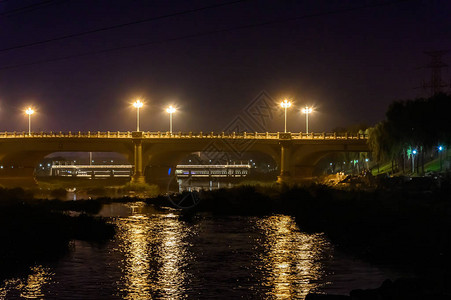 Yitong河景图片