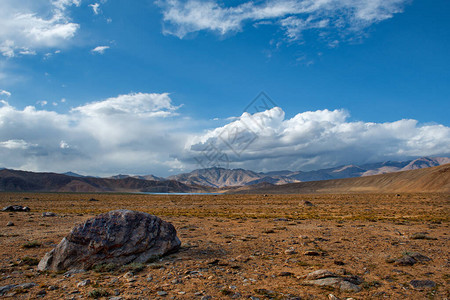 中亚塔吉克斯坦帕米尔高原东北部靠近吉尔斯坦边境图片