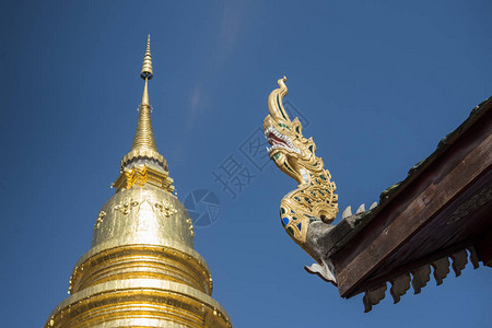 泰国北部南奔府南奔市的帕塔哈里朋猜寺高清图片