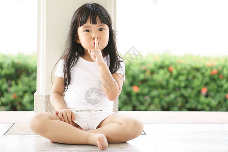 亚洲儿童可爱或小女孩图片