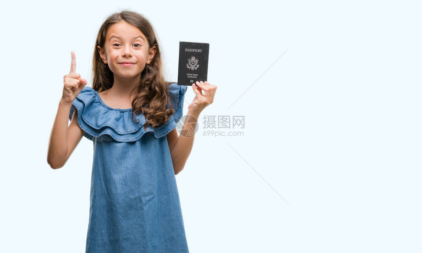 布莱内特斯panic女孩持有美利坚合众国护照图片