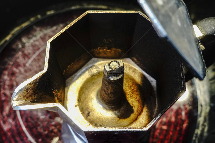用于制作浓缩咖啡的滴滤器图片