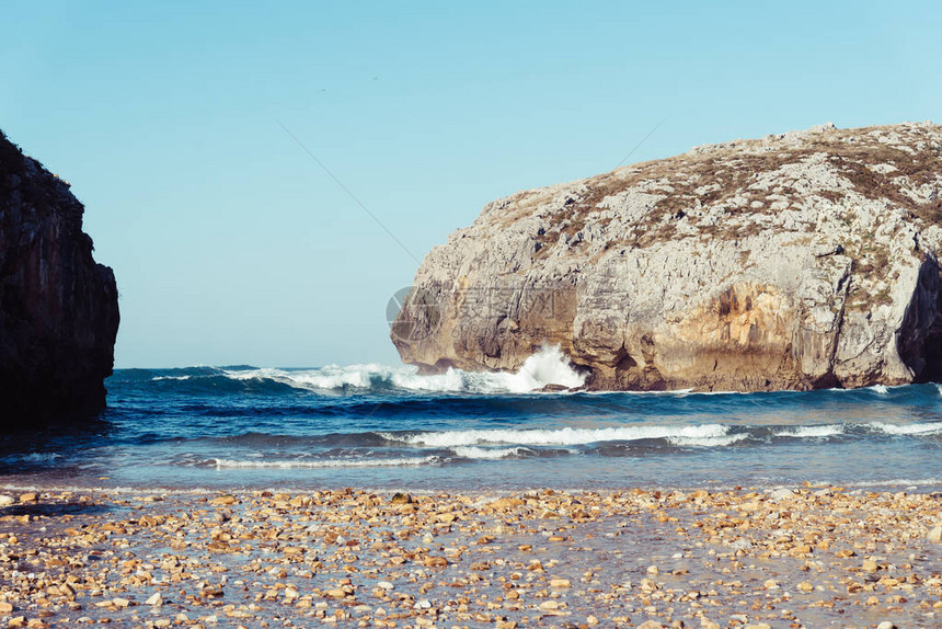 西班牙CuevasdelMar海滩海洋洞穴Llanes阿斯图里亚斯As图片