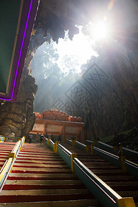马来西亚洞穴内的寺庙图片