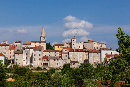 克罗地亚Estria的Bale小城镇瓦莱BaleStElizabe图片