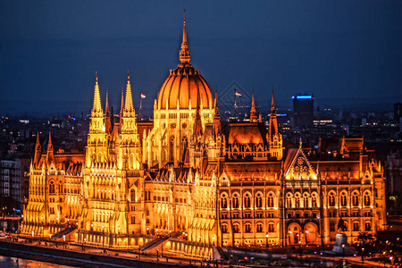 匈牙利议会来自布达佩斯渔民堡图片