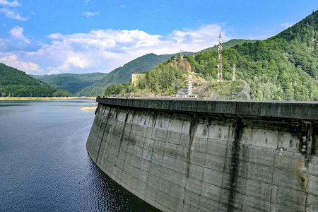 ROMANIAVidraru水电大坝位于Arge河上图片