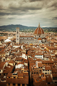 佛罗伦萨大教堂从阿诺福塔观看图片