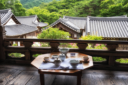 Seonamsa野茶屋叶组装仪式韩译文上写着两个人图片