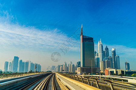 UAE从迪拜地铁可见的迪拜UA图片