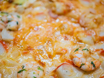 意大利披萨贴近的意大利披萨有虾蟹肉马图片