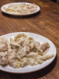四川省成都市一家旅行者旅馆在饺子制作和烹饪课上制作图片