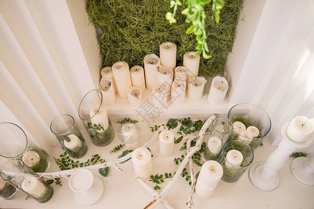 婚礼白色蜡烛装饰图片