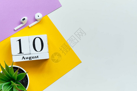 10月10日10天的日历概念关于木块和复图片
