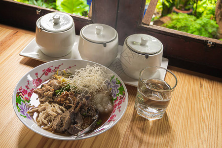 亚洲早餐流行的泰国食品道Thaifre图片