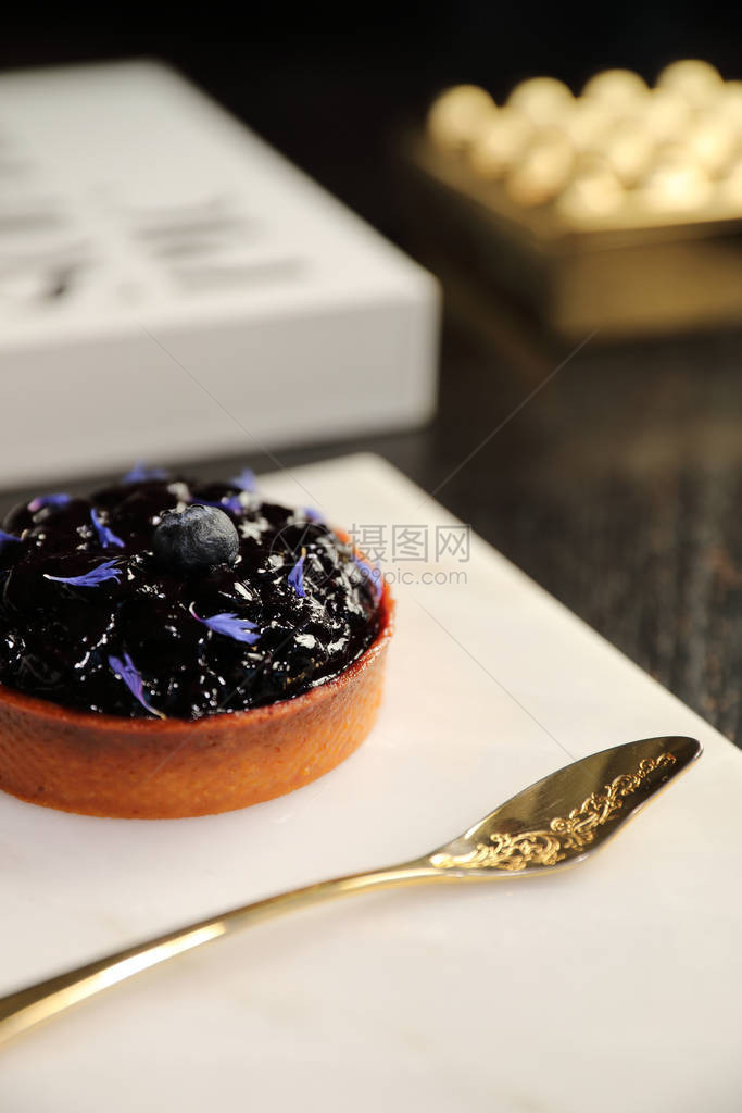 蓝莓芝士蛋糕馅饼特写图片