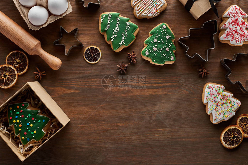 圣诞树饼干礼品盒面团模具鸡蛋和木图片
