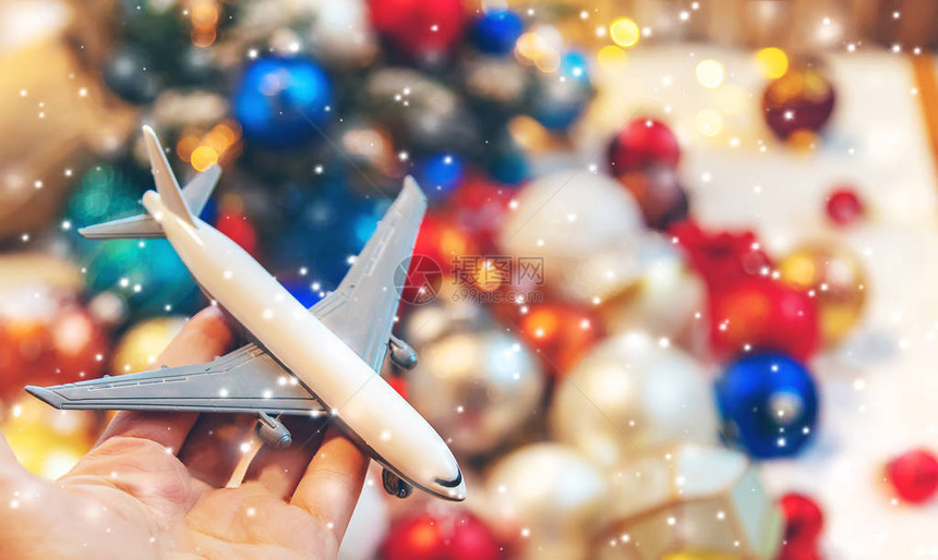 美丽的圣诞与飞机圣诞节和的旅游概念选择图片