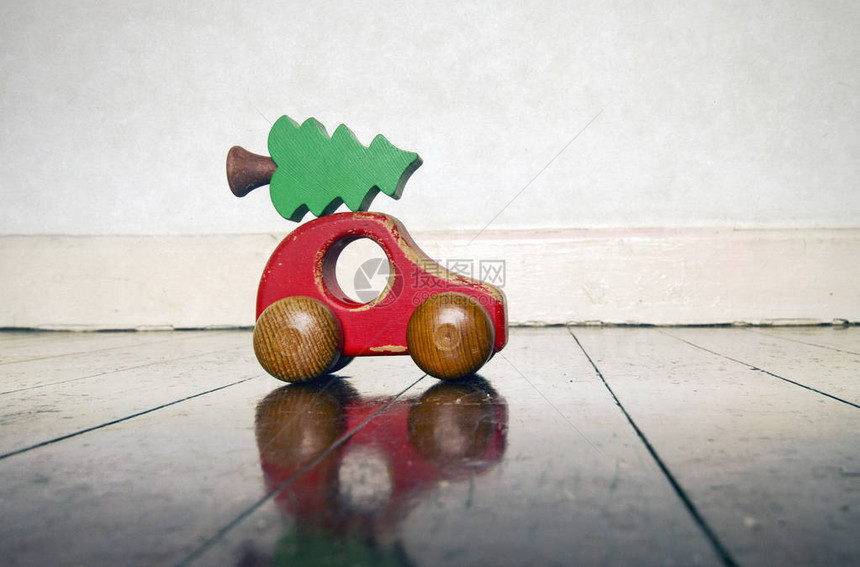 小红木小制玩具车图片