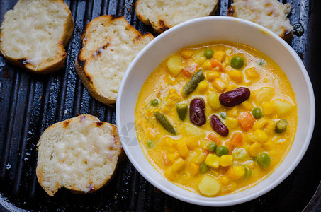 蔬菜奶酪汤与补助金图片