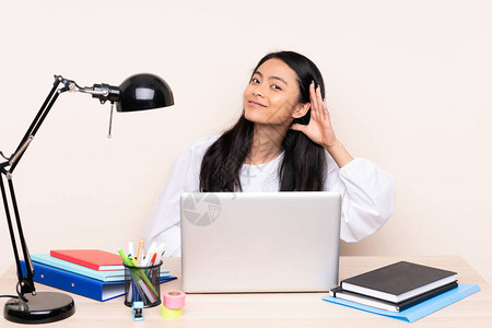 工作单位中学生作为学生的女学生图片