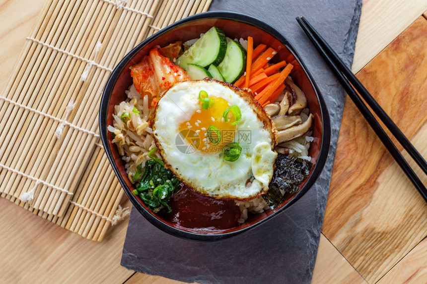 真正的韩国餐饮素食寒冷的Bi图片