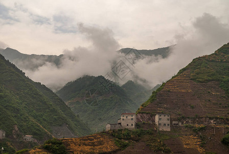 长江的西里峡谷图片