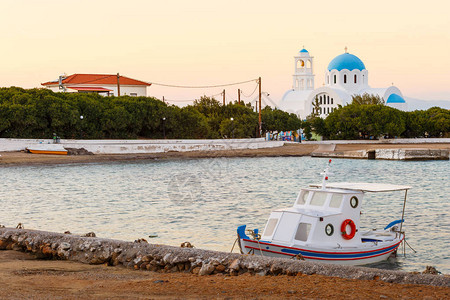 希腊Agistri岛Skala村图片