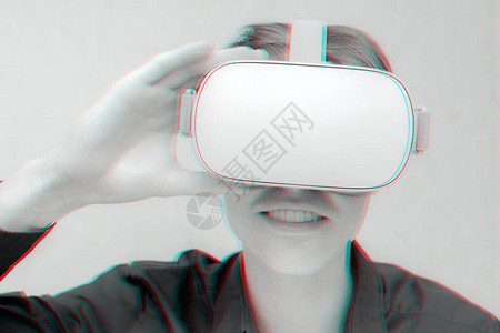 虚拟现实的年轻人创新和技术进步现代商业技术浮雕效果图片