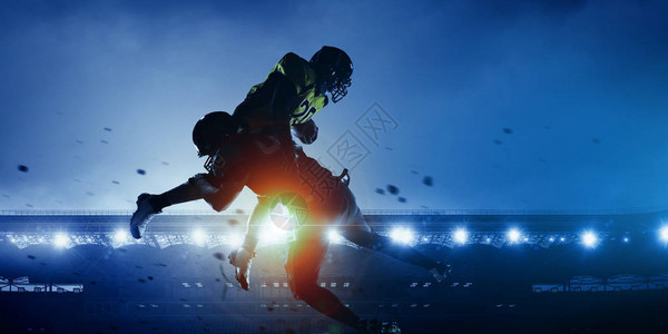 美国足球运动员在空体育图片
