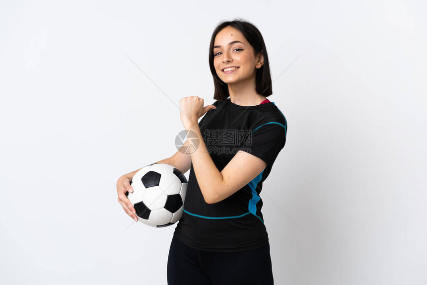 年轻女足球运动员在白人背景中被孤立的年轻女图片