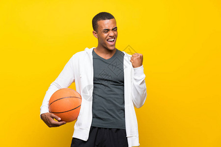 非洲裔美国篮球选手庆图片