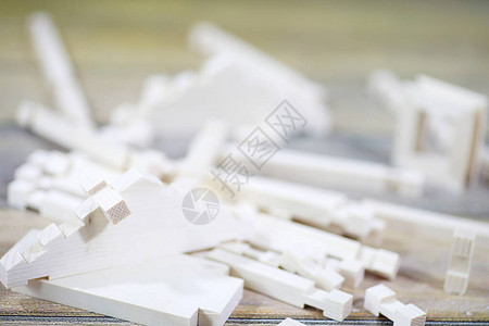 玩具木屋构造器由儿童天然木材制成建造者小图片
