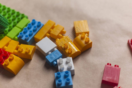 塑料玩具积木五颜六色的塑料积木图片