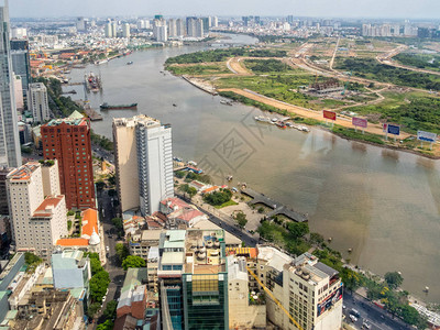 在越南胡志明市比特克斯科金融塔的Skydeck拍图片