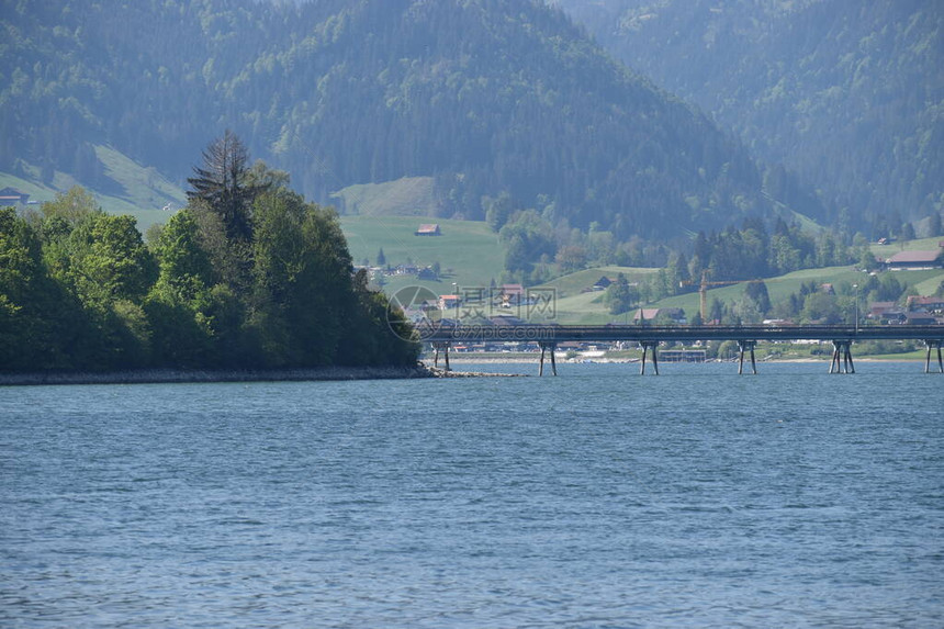 跨越瑞士锡尔西河的长桥18图片