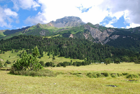 瑞士提契诺州Blenio背景图片
