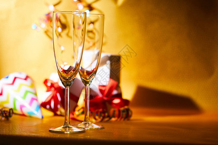 香槟杯新年装饰背景图片